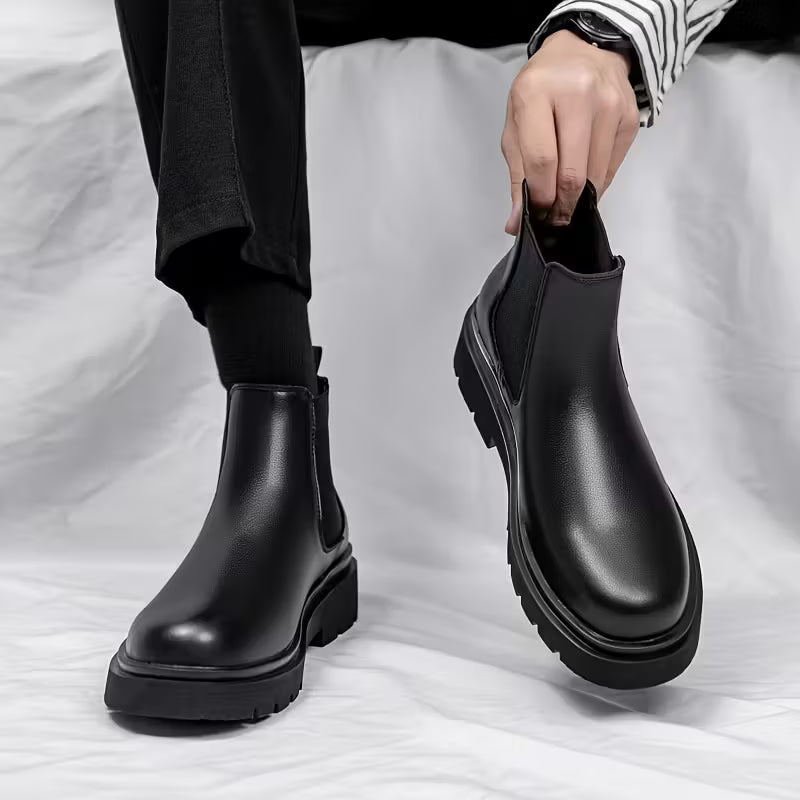 Bottines Homme Noir en Cuir – Légèreté et Confort au Quotidien